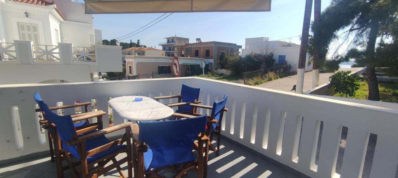 Vasilis Apartments Ерміоні Екстер'єр фото