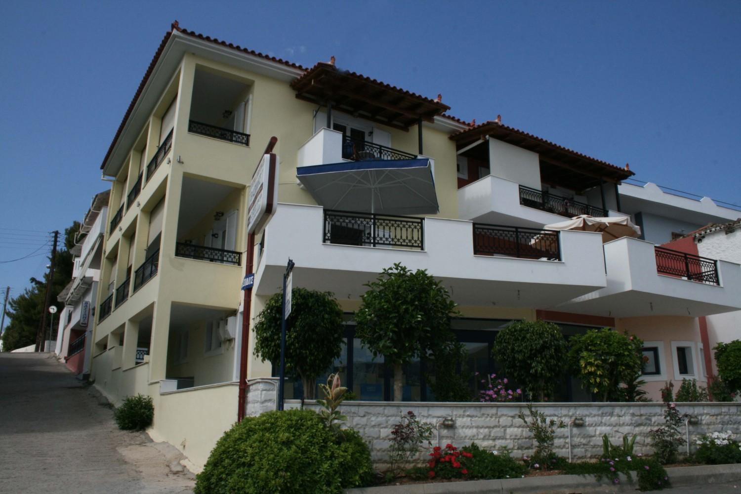 Vasilis Apartments Ерміоні Екстер'єр фото